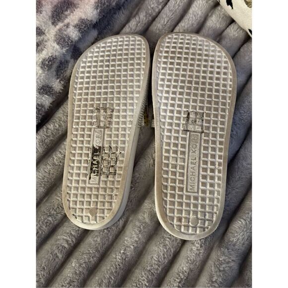 Sz10 nwot michael Kors Gilmore pool slide sandals w/logo bling gold white rhines - Picture 7 of 9